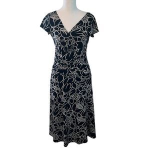 London Times sz6 cap slve black/white floral print rouched waist full skirt EUC